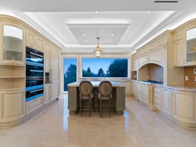 Luxury estate at 2540 Mathers Avenue, West Vancouver, BC — photo 26