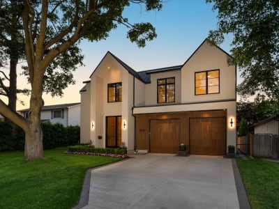 Luxury estate at 203 Weybourne Road, Oakville, ON — photo 1