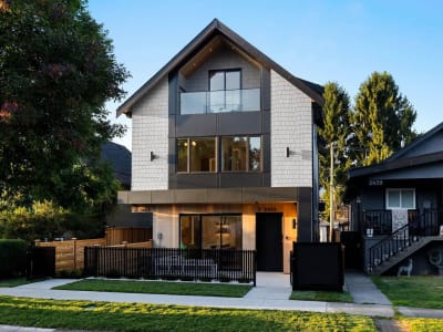 Luxury estate at 1 - 2435 Napier Street, Vancouver, BC — photo 1