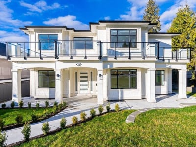 Luxury estate at 897 Cottonwood Avenue, Coquitlam, BC — photo 3