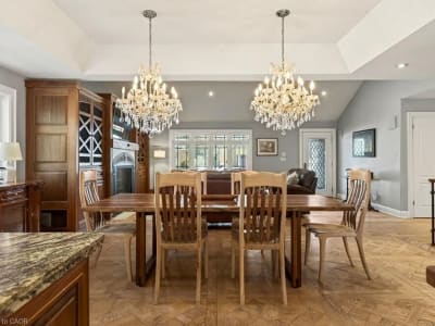 Luxury estate at 389 Clarendon Drive, Hamilton, ON — photo 6