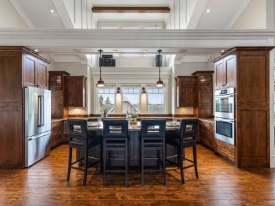 Luxury estate at 5733 182 Street, Surrey, BC — photo 4