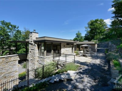 Luxury estate at 942 Thrush Court, Ottawa — photo 3