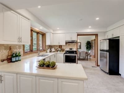 Luxury estate at 22 Rosegarden Drive, Brampton, ON — photo 8