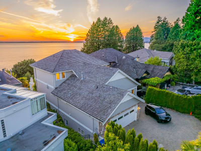Luxury estate at 2267 Christopherson Street, Surrey, BC — photo 2