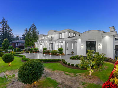 Luxury estate at 13083 57 Avenue, Surrey, BC — photo 3