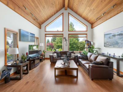 Luxury estate at 1474 Vernon Drive, Gibsons, BC — photo 20