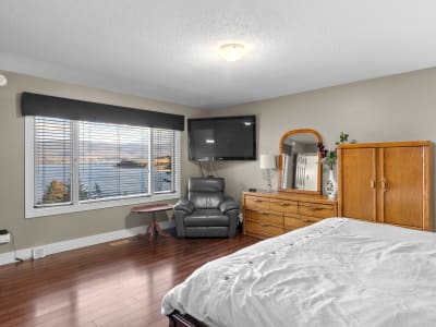 Luxury estate at 1084 Westside Road South, West Kelowna, BC — photo 10