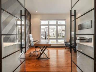 Luxury estate at 34 Rue Antoine-Forestier, St-Bruno-de-Montarville, QC — photo 9