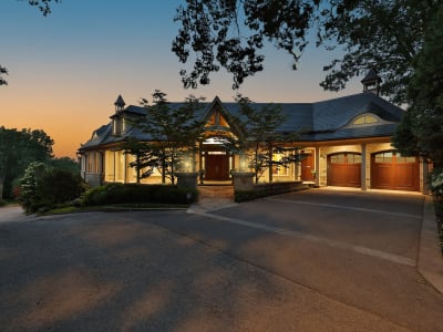 Luxury estate at 872 Whittier Crescent, Mississauga, ON — photo 37
