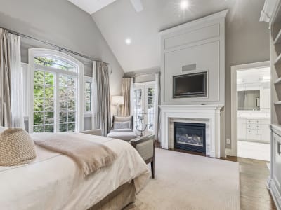 Luxury estate at 45 Lascelles Boulevard, Toronto, ON — photo 24