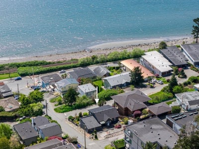 Luxury estate at 14535 Sunset Drive, White Rock, BC — photo 15