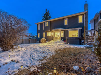 Luxury estate at 76 Stradbrooke Way Southwest, Calgary, AB — photo 33