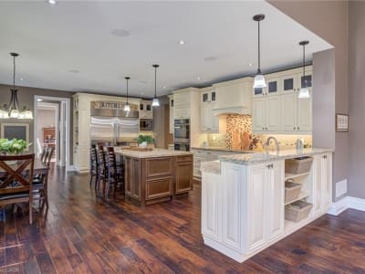 Luxury estate at 814 Binkley Road, Hamilton, ON — photo 8
