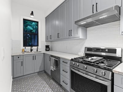 Luxury estate at 13026 16 Avenue, Surrey, BC — photo 11