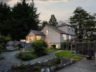 Luxury estate at 2741 Dufferin Avenue, Victoria, BC — photo 6