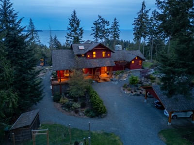 Luxury estate at 1004 Cowan Point Drive, Bowen Island, BC — photo 35