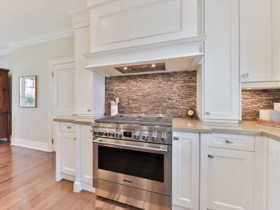 Luxury estate at 80 Oakes Drive, Mississauga, ON — photo 6