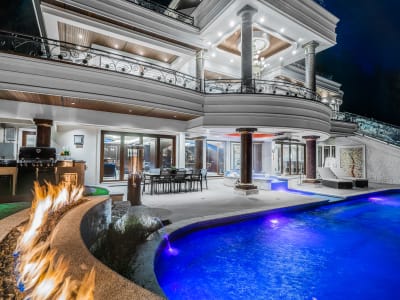 Luxury estate at 1049 Millstream Road, West Vancouver — photo 1