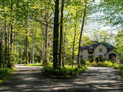 Luxury estate at 18 Elder Crescent, Hamilton, ON — photo 2