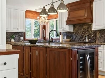 Luxury estate at 389 Clarendon Drive, Hamilton, ON — photo 7