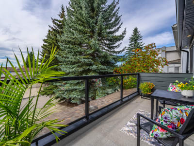Luxury estate at 204 Pump Hill View SW, Calgary, AB — photo 36