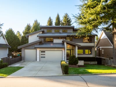 Luxury estate at 1877 126 Street, Surrey, BC — photo 1