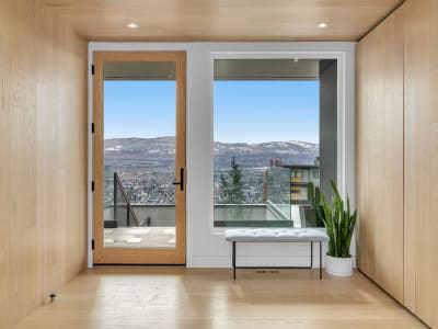 Luxury estate at 1190 Stoneypointe Court, Kelowna, BC — photo 11