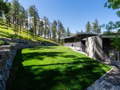 Luxury estate at 324 Clifton Road, Kelowna, BC — photo 5