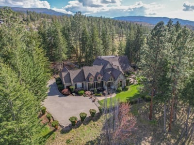 Luxury estate at 2957 Harvard Road, Kelowna, BC — photo 2