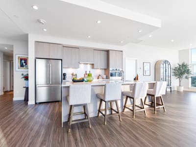 Luxury estate at 530 3 Street Southeast, Calgary, AB — photo 4
