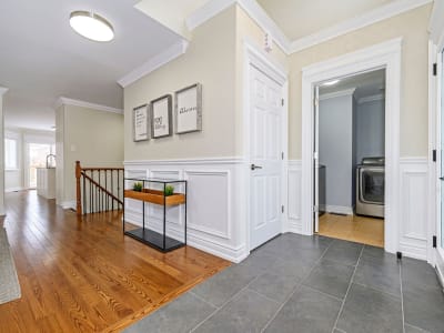 Luxury estate at 84 Sproule Drive, Barrie, ON — photo 2