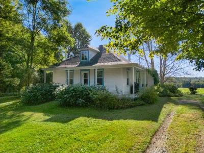 Luxury estate at 191 Route Mooney, Estrie, QC — photo 1