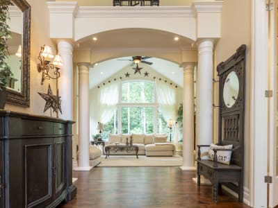 Luxury estate at 37 Ranch Rd, Brantford, ON — photo 4