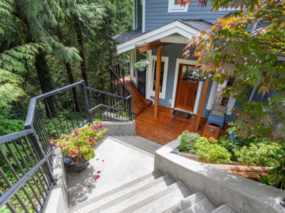 Luxury estate at 220 Panorama Road, Lions Bay, BC — photo 4