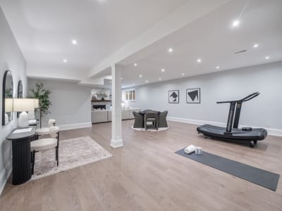 Luxury estate at 1077 Bridge Road, Oakville, ON — photo 18