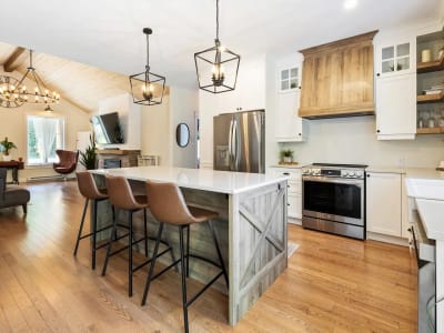 Luxury estate at 303 Rue Bergeron Est, Granby, QC — photo 14