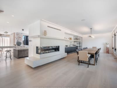 Luxury estate at 2 Allen Manor, Markham, ON — photo 11