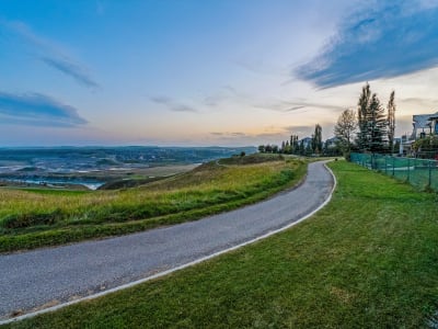 Luxury estate at 158 Gleneagles View, Cochrane, AB — photo 4