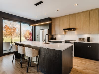 Luxury estate at 220 Rue Brunelle, Sainte-Julie, QC — photo 10