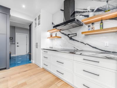 Luxury estate at 204 Pump Hill View SW, Calgary, AB — photo 9