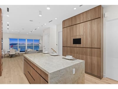 Luxury estate at 14799 Oxenham Avenue, White Rock, BC — photo 11