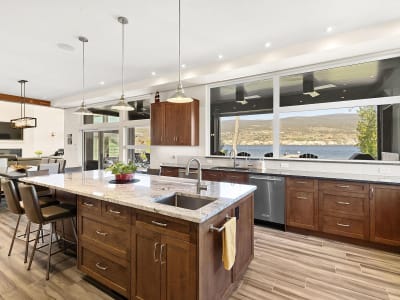 Luxury estate at 704 Stonor Street, Summerland, BC — photo 11