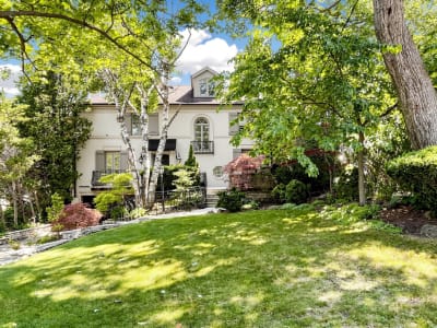 Luxury estate at 27 Strathgowan Crescent, Toronto, ON — photo 28