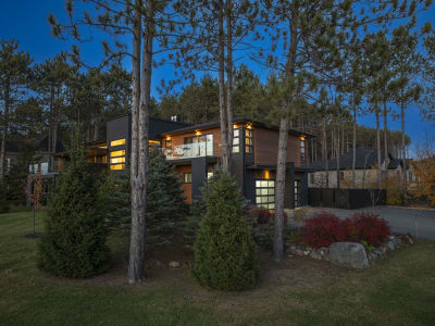 Luxury estate at 43 Rue des Cardinaux, Orford, QC — photo 2