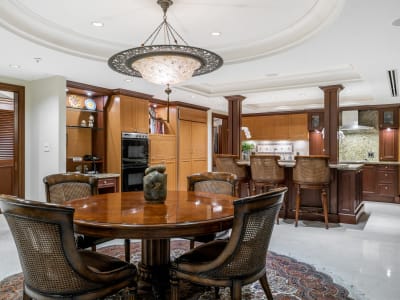 Luxury estate at PH 3000 1050 Burrard Street, Vancouver — photo 10