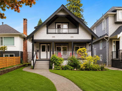 Luxury estate at 4337 West 15th Avenue, Vancouver, BC — photo 1