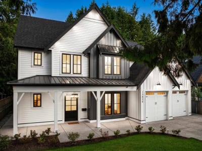 Luxury estate at 13026 16 Avenue, Surrey, BC — photo 2