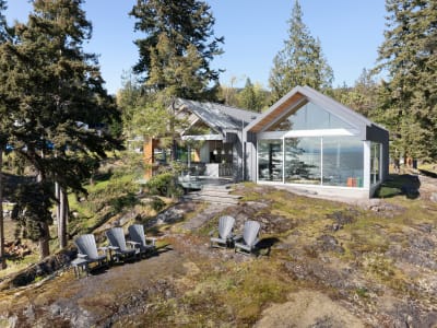 Luxury estate at 931 Ocean Park Lane, Bowen Island, BC — photo 14