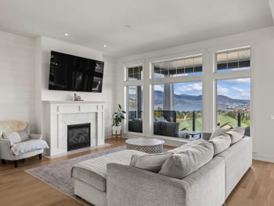 Luxury estate at 629 Almandine Court, Kelowna, BC — photo 6